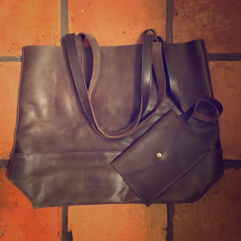 FashionABLE Leather Tote